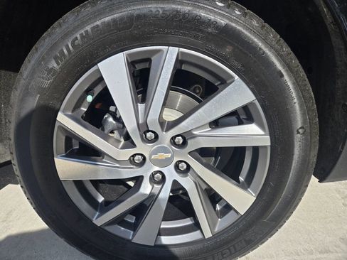 Used 2022 Chevrolet Equinox LT FWD image 9