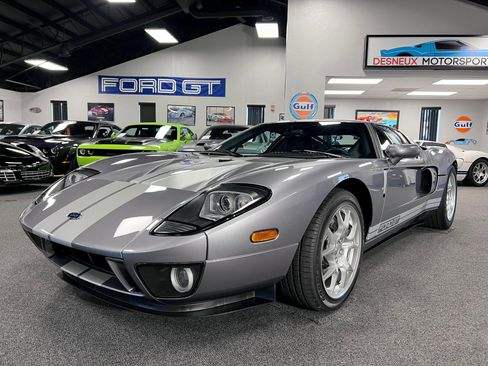 Used 2006 Ford GT image 26