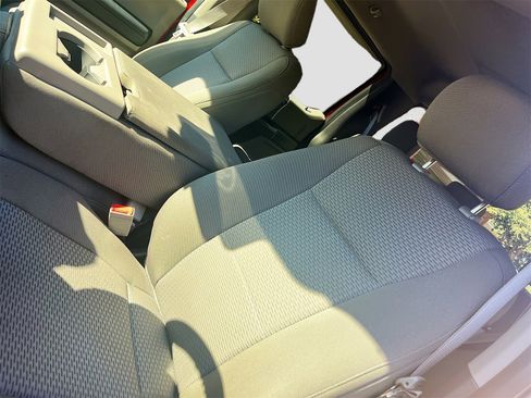 Used 2019 Ford F350 XLT w/ XLT Premium Package image 18