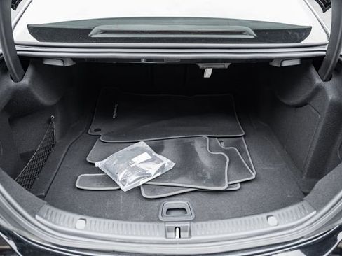 Used 2023 Mercedes-Benz E 350 4MATIC Sedan image 10