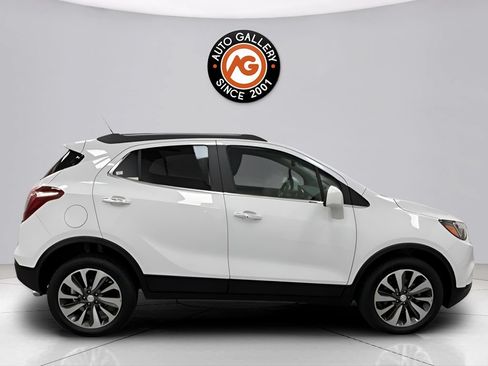 Used 2022 Buick Encore Preferred w/ Safety Package AWD/4WD image 2