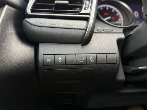 Used 2023 Toyota Camry SE image 23
