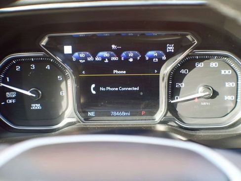 Used 2021 GMC Yukon XL Denali w/ Denali Premium Package image 25