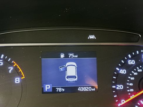 Used 2022 Kia Soul LX w/ Technology Package image 18