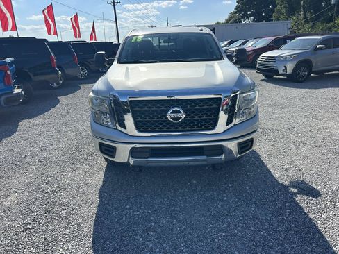 Used 2018 Nissan Titan SV RWD image 15