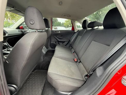 Used 2019 Volkswagen Jetta S w/ Driver Assistance Package image 17