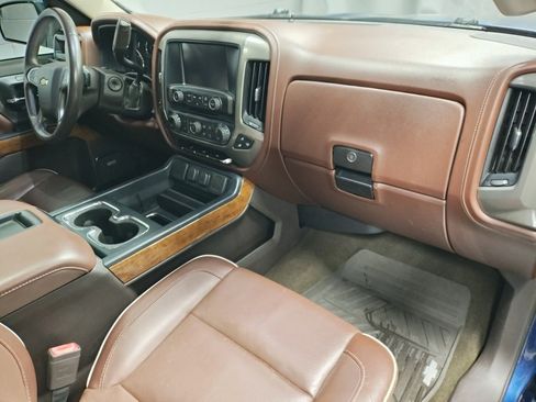 Used 2015 Chevrolet Silverado 1500 High Country image 8