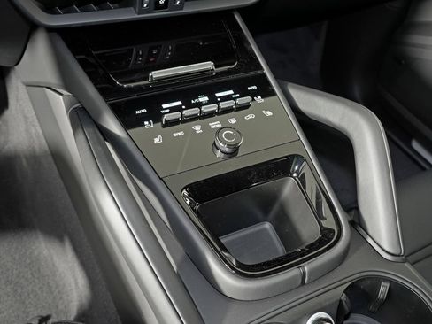 New 2026 Porsche Cayenne S AWD/4WD image 30