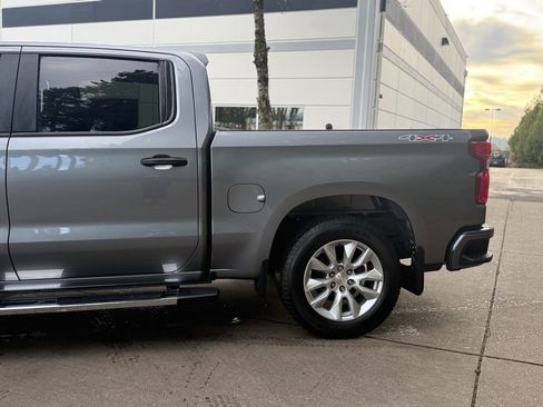 Used 2022 Chevrolet Silverado 1500 Custom w/ Safety Confidence Package image 6