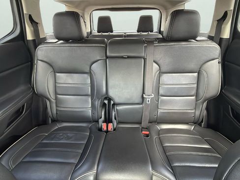 Used 2023 GMC Acadia Denali image 26