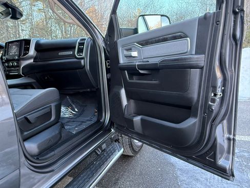 Used 2019 RAM 2500 Big Horn image 25