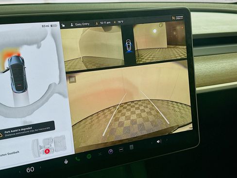 Used 2024 Tesla Model Y Long Range image 22