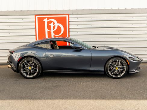 Used 2021 Ferrari Roma RWD image 39