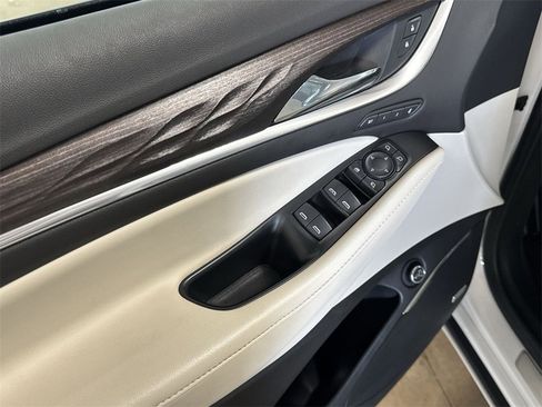 Used 2022 Buick Enclave Avenir w/ Avenir Technology Package image 14