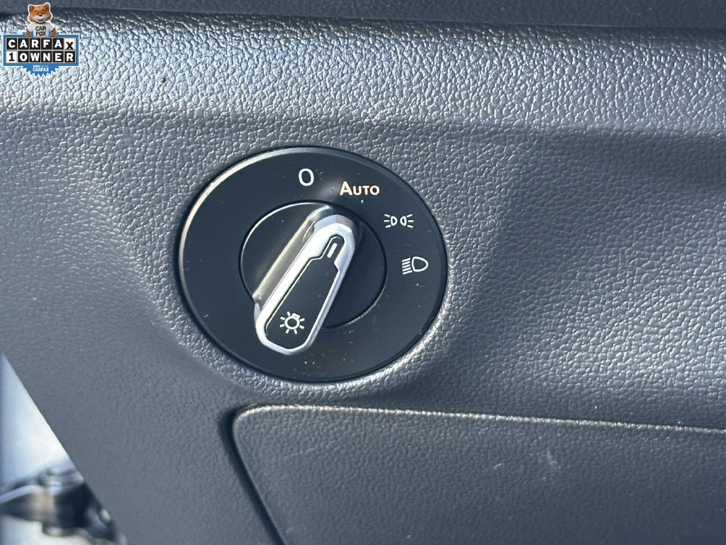 Used 2023 Volkswagen Jetta SE FWD image 18
