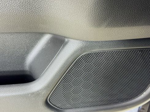 Used 2025 Honda Pilot Sport image 22