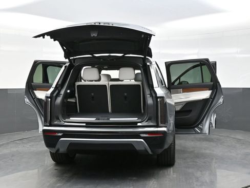 New 2026 Cadillac Vistiq Luxury image 29