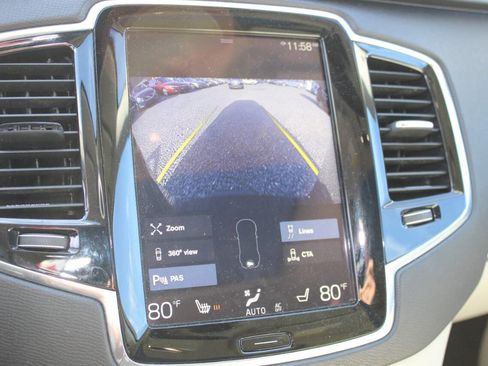 Used 2016 Volvo XC90 T6 Momentum w/ Momentum Plus Package image 16