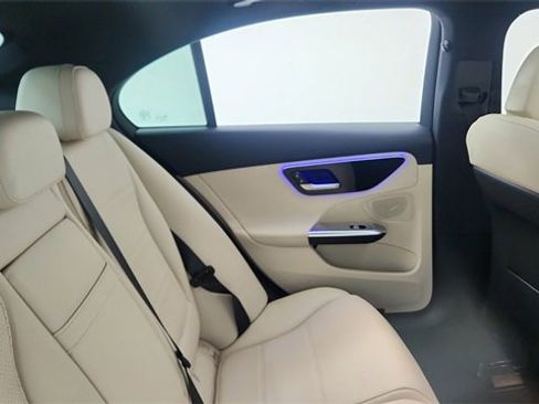 Used 2022 Mercedes-Benz C 300 Sedan image 26