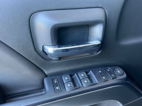 Used 2017 Chevrolet Silverado 1500 LT w/ LT Eassist Package RWD image 11
