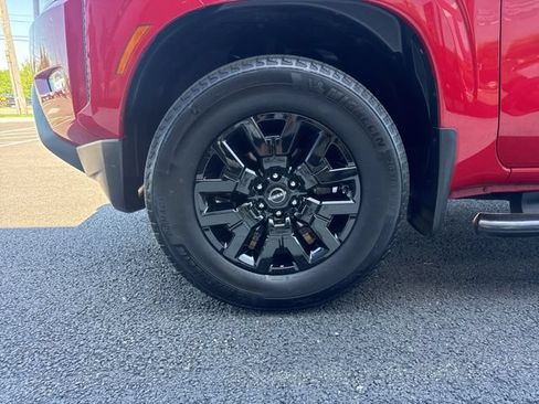 Used 2023 Nissan Frontier SV w/ Technology Package AWD/4WD image 8