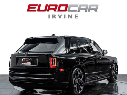 Used 2022 Rolls-Royce Cullinan Black Badge AWD/4WD image 6