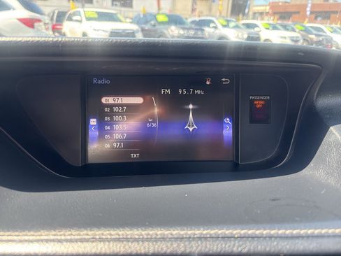 Used 2015 Lexus ES 350 w/ Premium Package FWD image 21