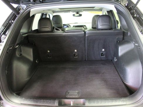Used 2019 Jeep Cherokee Limited AWD/4WD image 30