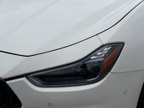 Used 2022 Maserati Ghibli Modena Q4 AWD/4WD image 9
