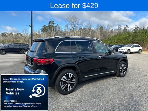 Used 2025 Mercedes-Benz GLB 250 4MATIC image 12