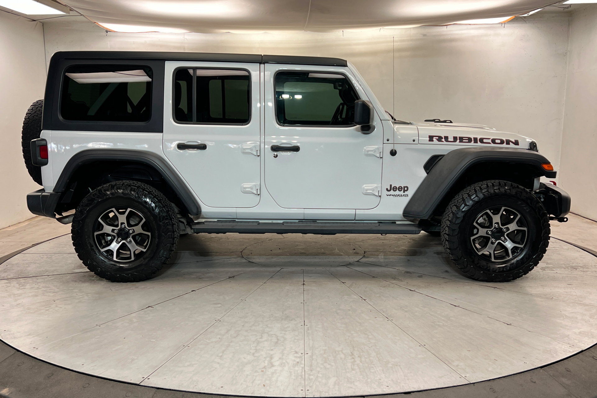 Used 2020 Jeep Wrangler Unlimited Rubicon AWD/4WD image 7