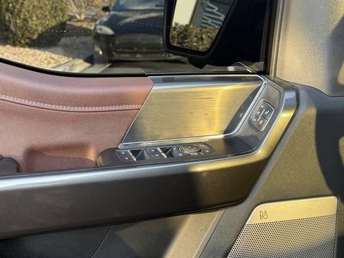 Used 2021 Ford F150 Lariat w/ Equipment Group 502A High image 9