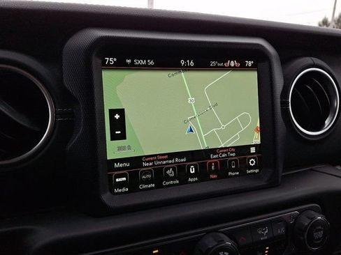 Used 2022 Jeep Wrangler Unlimited Sahara w/ Cold Weather Group AWD/4WD image 21