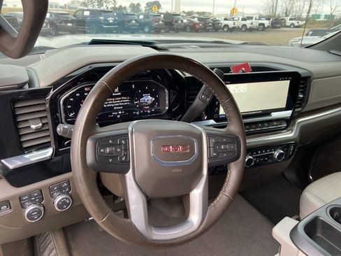 Used 2024 GMC Sierra 1500 SLE w/ Preferred Package image 33