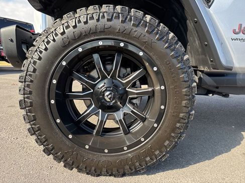 Used 2021 Jeep Wrangler Unlimited Rubicon image 15