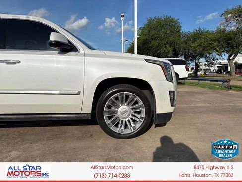 Used 2018 Cadillac Escalade ESV Platinum AWD/4WD image 5