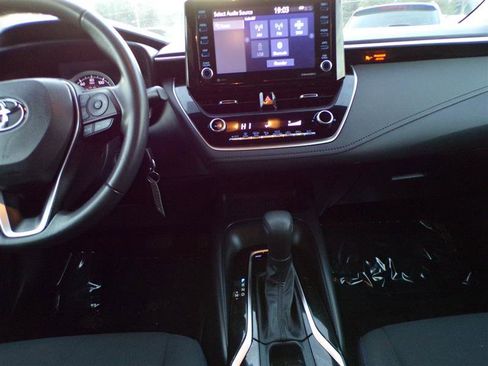 Used 2022 Toyota Corolla SE image 31