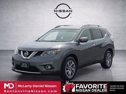 Used 2014 Nissan Rogue SL image 2