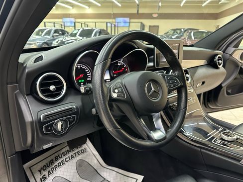 Used 2018 Mercedes-Benz C 300 Sedan image 15