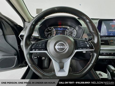 Certified 2025 Nissan Altima 2.5 SR image 11