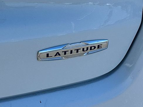 Certified 2024 Jeep Compass Latitude AWD/4WD image 26