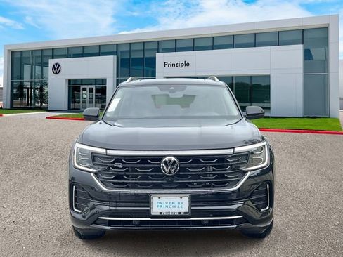 New 2026 Volkswagen Atlas SEL Premium R-Line AWD/4WD image 2