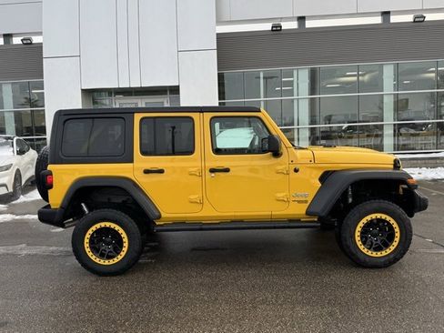 Used 2019 Jeep Wrangler Unlimited Sport S image 33