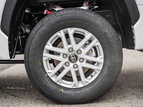 New 2026 Toyota Tundra SR5 w/ SR5 Convenience Package image 19