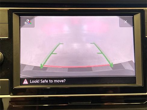 Certified 2024 Volkswagen Jetta Sport image 25