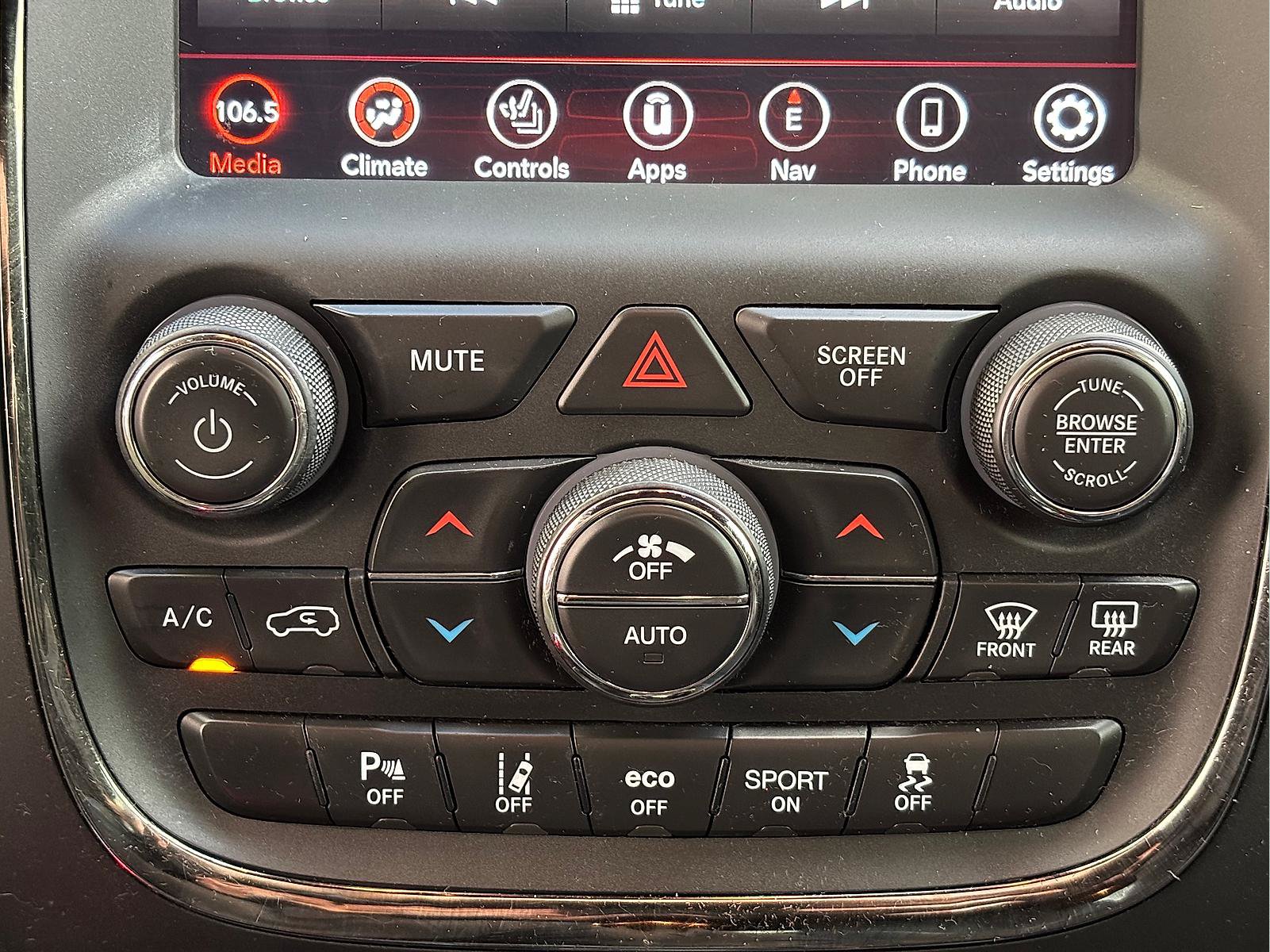 Used 2020 Dodge Durango R/T w/ Technology Group AWD/4WD image 27