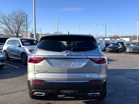 Used 2024 Buick Enclave Essence w/ Experience Buick Package image 8