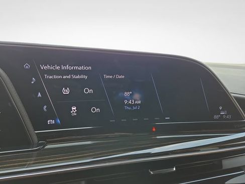 Certified 2024 Cadillac Escalade Premium Luxury AWD/4WD image 28