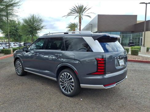 New 2026 Hyundai Palisade Calligraphy FWD image 4