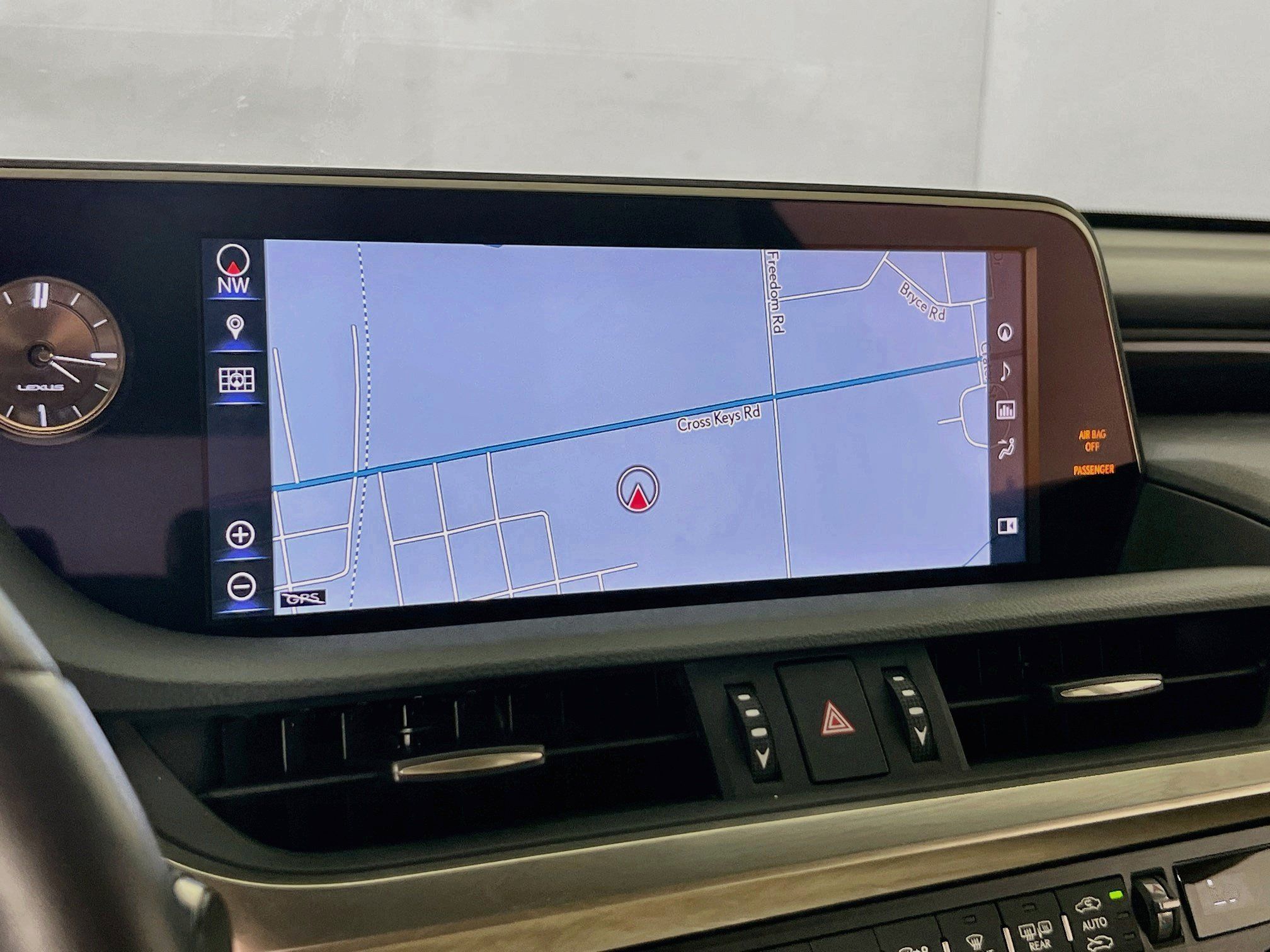 Used 2019 Lexus ES 350 Ultra Luxury w/ Accessory Package 2 FWD image 13